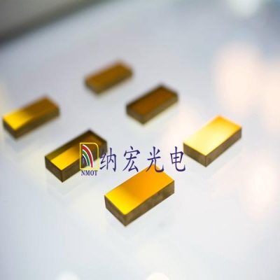 常用金屬膜反射鏡主要分為幾個(gè)類別呢？